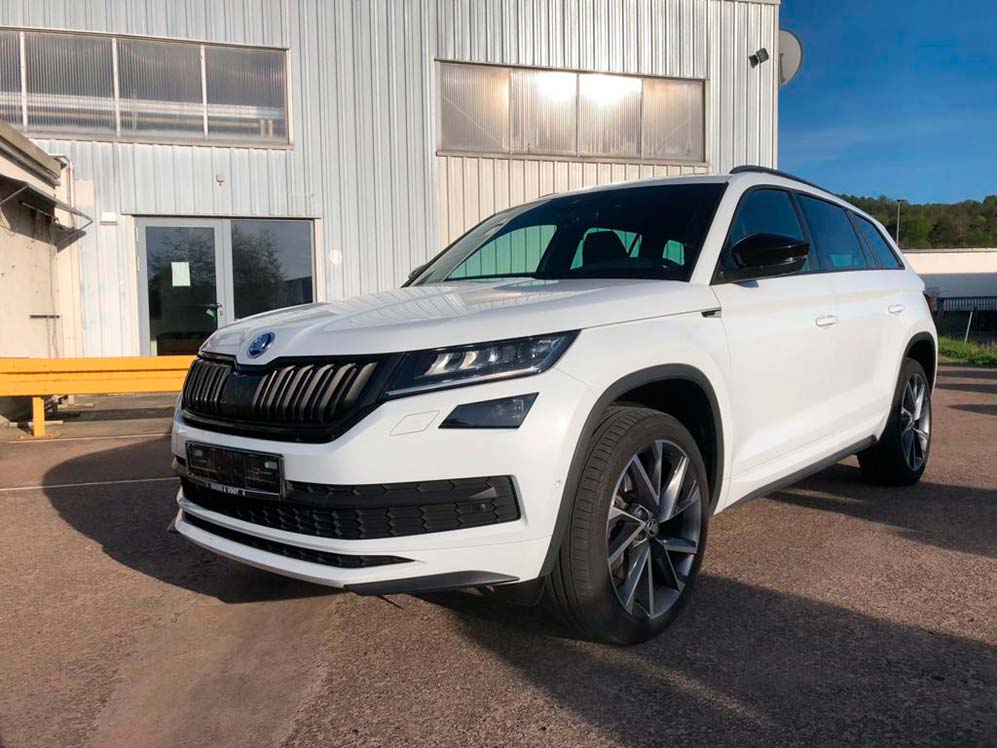 Parte frontal del vehículo Skoda Kodiaq 2.0 TSI 4x4 Sportline